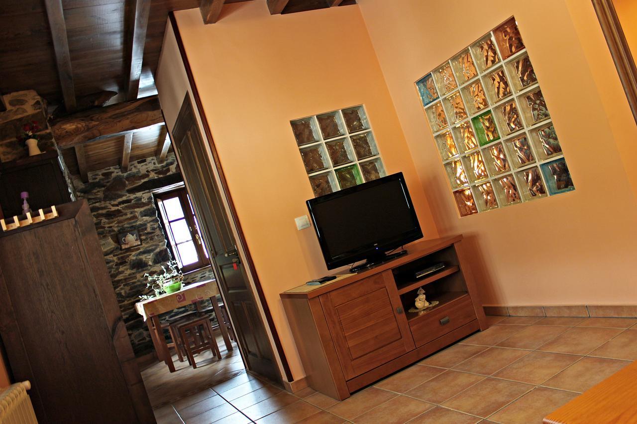 Apartamentos El Llago Boal Exteriér fotografie