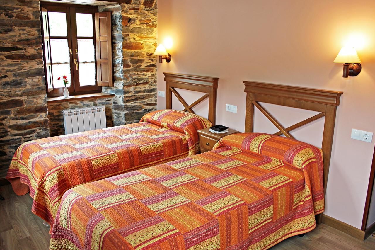 Apartamentos El Llago Boal Exteriér fotografie