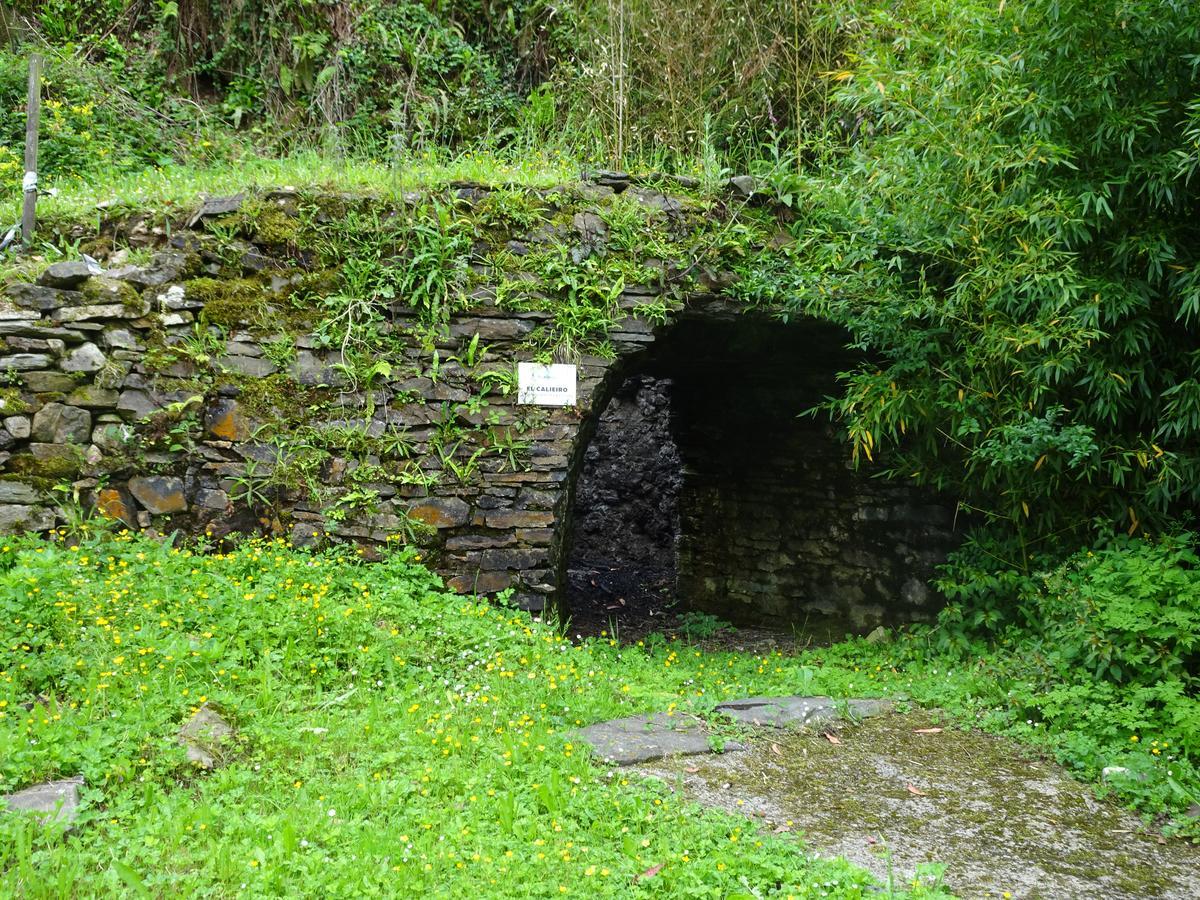 Apartamentos El Llago Boal Exteriér fotografie