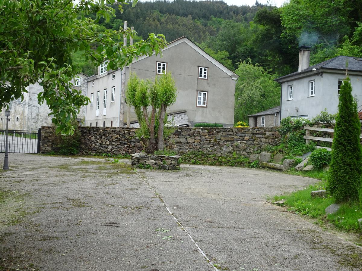 Apartamentos El Llago Boal Exteriér fotografie